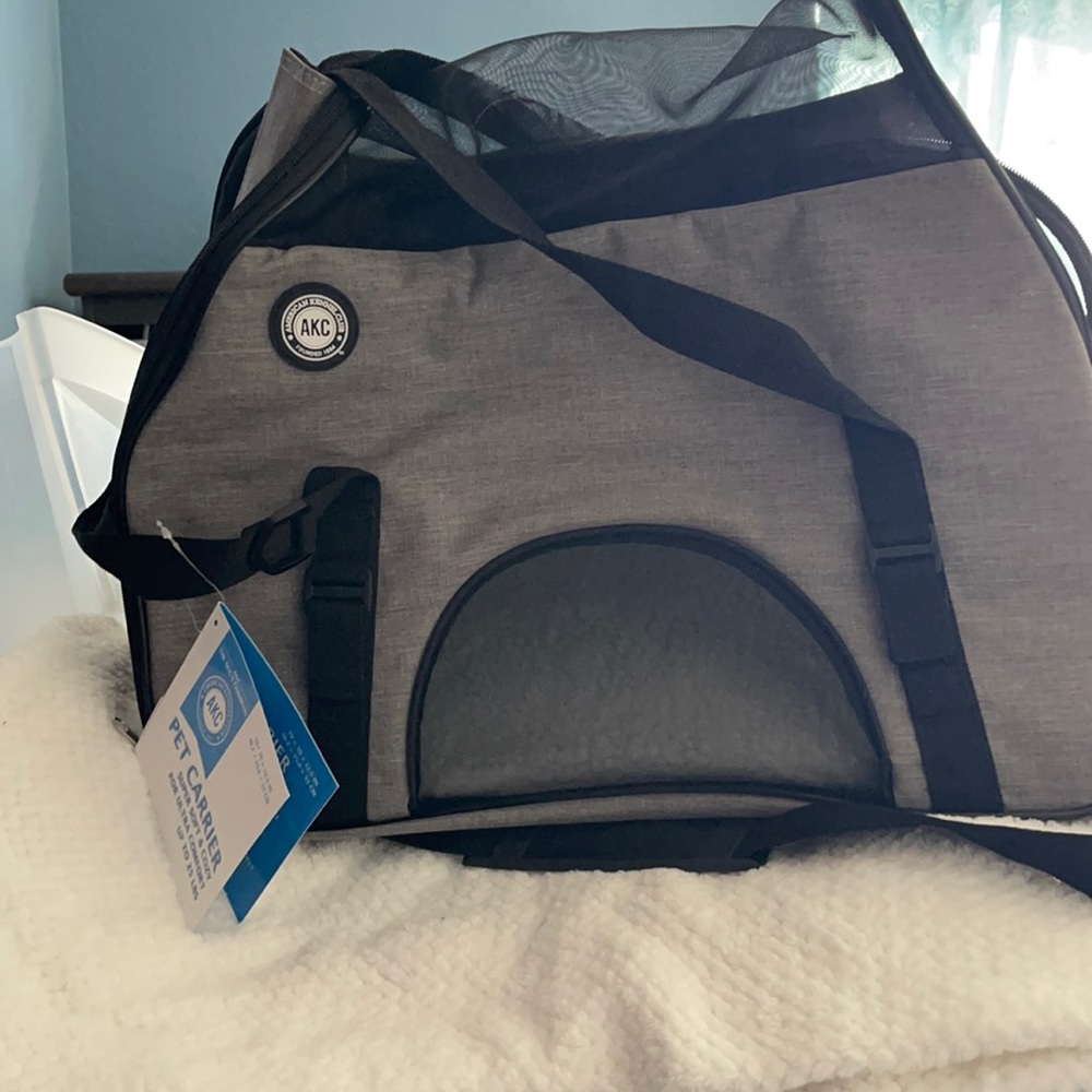 Dog carrier
